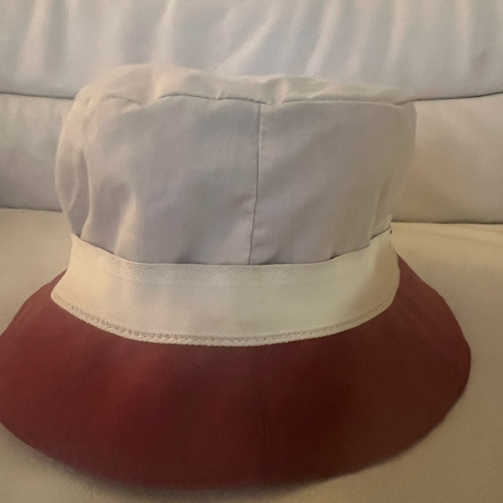 Burberry burgundy bucket hat - Picture 5 of 11